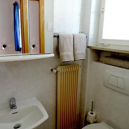 Rochelehof Apartment *